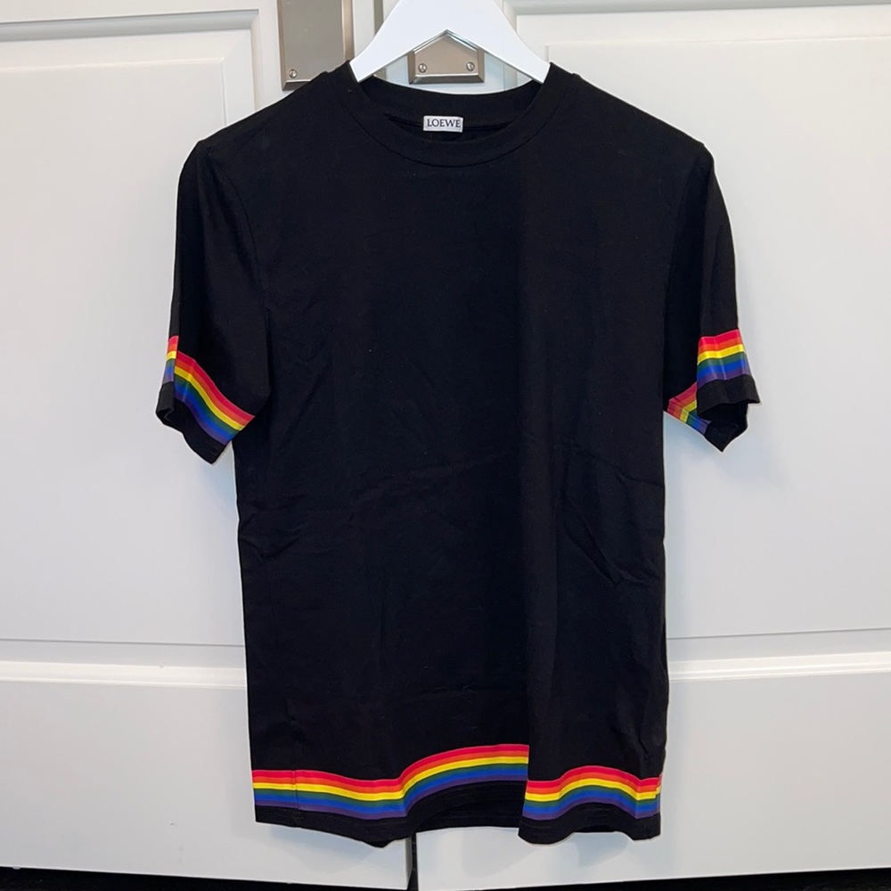 Loewe T Shirt size Medium with Rainbow